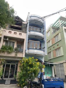 BÁN NHÀ 3 TẦNG TRUNG TÂM QUẬN 7 = HXH = ĐƯỜNG SỐ 10 = DTSD 72M2 = CHỈ 5 TỶ NHỈNH